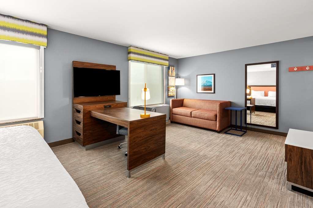 Hampton Inn & Suites Fairbanks Bilik gambar