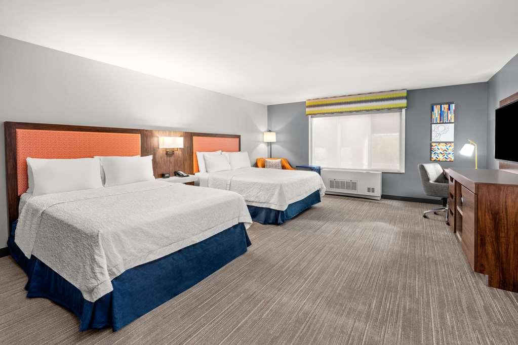 Hampton Inn & Suites Fairbanks Bilik gambar