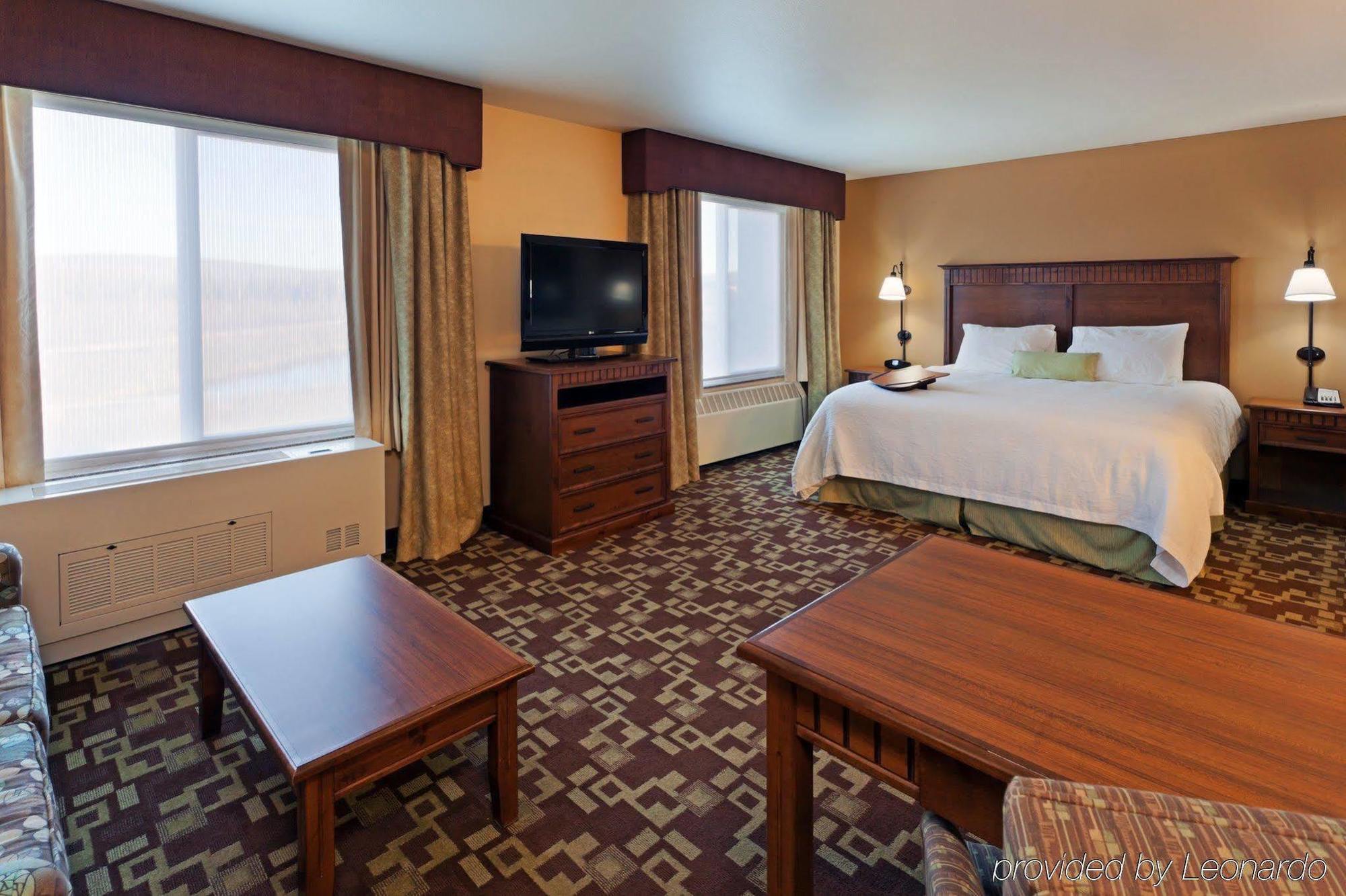 Hampton Inn & Suites Fairbanks Bilik gambar